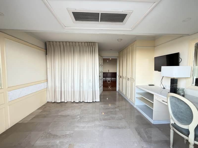 Floraville Condominium, Bangkok, 51 Pattanakarn, Suan Luang, Suan Luang, Bangkok, 2 Bedrooms, 122 sqm, Condo For Sale, by Nisakorn Chirangkapat, 500188271 - DDproperty.com