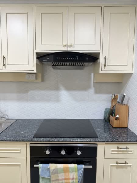 Floraville Condominium, Bangkok, 51 Pattanakarn, Suan Luang, Suan Luang, Bangkok, 2 Bedrooms, 122 sqm, Condo For Sale, by Nisakorn Chirangkapat, 500188271 - DDproperty.com