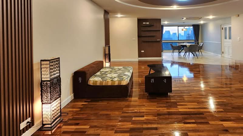 President Park Sukhumvit 24, Bangkok, 99 Sukhumvit 24 Alley, Khlongtoei Nua, Watthana, Bangkok, 3 Bedrooms, 223 sqm, Condo For Rent, by Sarika Saengkam, 500188277 - DDproperty.com