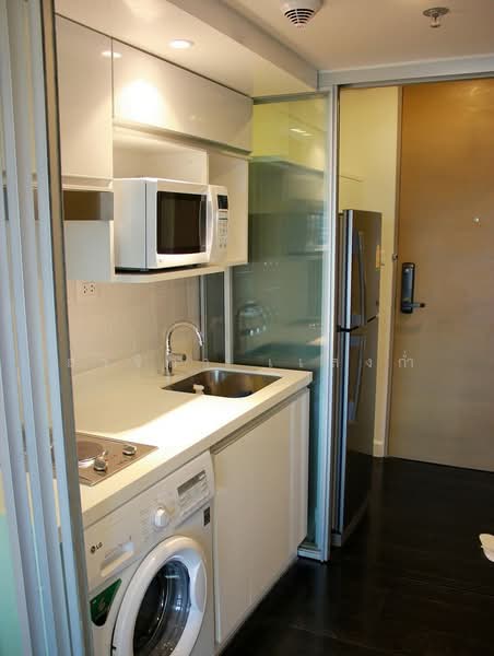 ASHTON Morph 38, Bangkok, 88 Soi Sukhumvit 38, Phra Kanong, Khlong Toei, Bangkok, 1 Bedroom, 43 sqm, Condo For Rent, by Sarika Saengkam, 500188301 - DDproperty.com