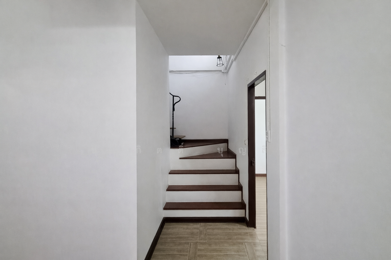 ทาวน์โฮม 2 ชั้น 28.3 ตร.ว. - สะพานควาย, กรุงเทพ, สามเสนใน, พญาไท, กรุงเทพ, 180 ตร.ม., ทาวน์เฮ้าส์ ขาย, โดย ปุณกิตติ์ บุญสิริ, 500188391 - DDproperty.com