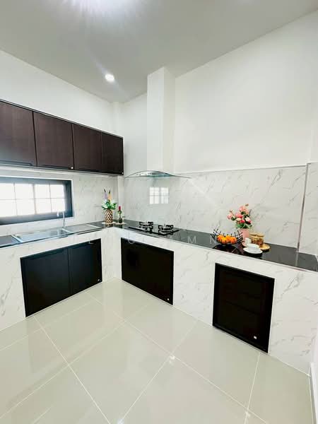 Rattanakorn Village 18 : รัตนากร วิลเลจ 18, ชลบุรี, นาเกลือ, บางละมุง, ชลบุรี, 284 ตร.ม., วิลล่า ขาย, โดย Regina Nuengjamnong, 500188394 - DDproperty.com