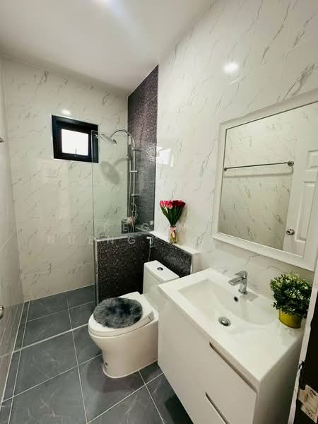 Rattanakorn Village 18 : รัตนากร วิลเลจ 18, ชลบุรี, นาเกลือ, บางละมุง, ชลบุรี, 284 ตร.ม., วิลล่า ขาย, โดย Regina Nuengjamnong, 500188394 - DDproperty.com