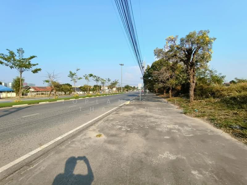 ขายที่ดิน ทำเลทองแหลมฉบัง ศรีราชา เนื้อที่ 62-0-0 ไร่ ติดถนนใหญ่ 3 ด้าน เหมาะทำการค้า ห้างสรรพสินค้า, Chon Buri (Pattaya), Thung Suk La, Si Racha, Chon Buri (Pattaya), , 99,200 sqm, Land For Sale, by TopLands of Thailand, 500188397 - DDproperty.com