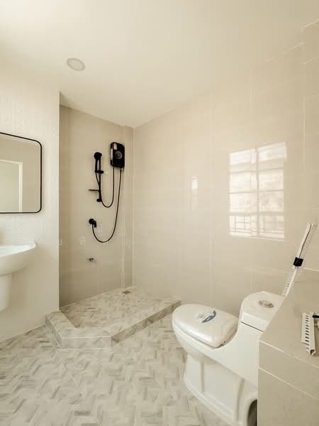 Baan Klang Muang Urbanion Rama 9-Ladprao, Bangkok, Soi Ladprao 84, Ladprao Road, Wang Thonglang, Wang Thonglang, Bangkok, 4 Bedrooms, 220 sqm, Townhouse For Sale, by ณัฏฐพัชร ชโยทิตกุลเกียรติ, 500188415 - DDproperty.com