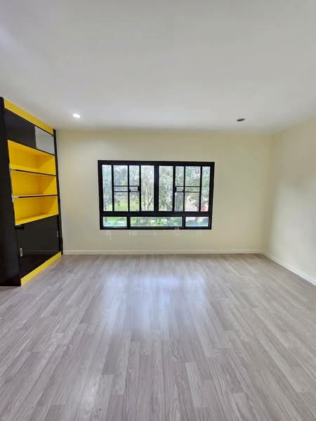 house for sell, Bangkok, Hua Mak, Bang Kapi, Bangkok, 4 Bedrooms, 190 sqm, Semi-Detached House (Twin House) For Sale, by คุณเปิ้ล, 500188424 - DDproperty.com