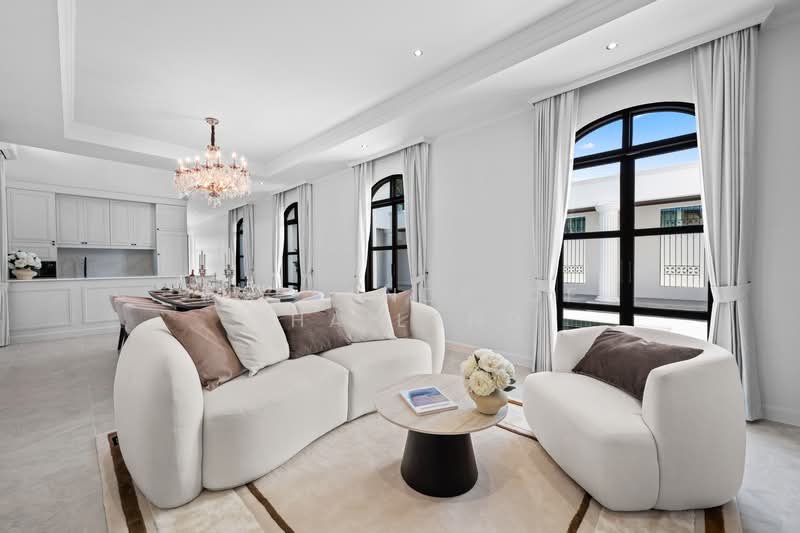 ขาย บ้านนาคนิวาส Pool Villa สไตล์ยุโรป (สระว่ายน้ำ ใจกลางบ้าน) 100 ตร.วา พื้นที่ใช้สอย 420 ตร.ม., Bangkok, นาคนิวาส, Lat Phrao, Lat Phrao, Bangkok, 4 Bedrooms, 420 sqm, Villa For Sale, by TopLands of Thailand, 500188433 - DDproperty.com