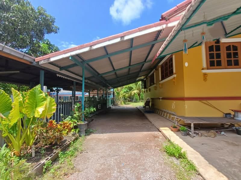 บ้านเดี่ยวพร้อมที่ดินอัมพวา สมุทรสงคราม, สมุทรสงคราม, ปลายโพงพาง, อัมพวา, สมุทรสงคราม, 120 ตร.ม., บ้านเดี่ยว ขาย, โดย The Best Property  อิ๋ว, 500188436 - DDproperty.com