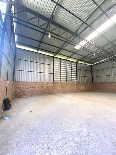 Warehouse with office space for rent in Hat Yai, Songkhla. Flood-free area. Size: 1,500 sq.m. Rent:, Songkhla, Ban Phru, Hat Yai, Songkhla, , 1,500 sqm, Warehouse/Factory For Rent, by Rachen Nopsuwan, 500188448 - DDproperty.com