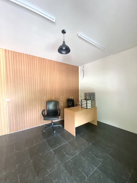 Warehouse with office space for rent in Hat Yai, Songkhla. Flood-free area. Size: 1,500 sq.m. Rent:, Songkhla, Ban Phru, Hat Yai, Songkhla, , 1,500 sqm, Warehouse/Factory For Rent, by Rachen Nopsuwan, 500188448 - DDproperty.com