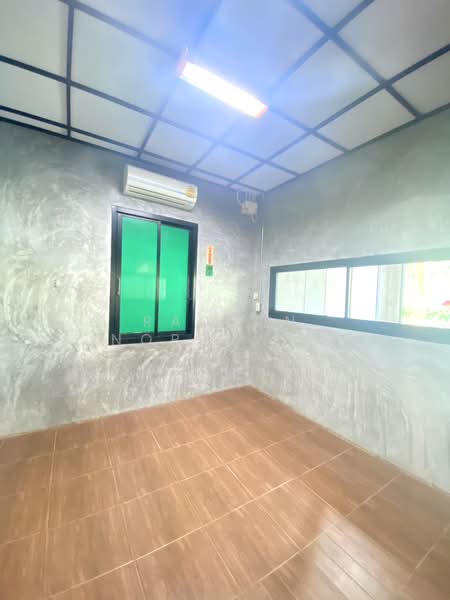 Warehouse with office space for rent in Hat Yai, Songkhla. Flood-free area. Size: 1,500 sq.m. Rent:, Songkhla, Ban Phru, Hat Yai, Songkhla, , 1,500 sqm, Warehouse/Factory For Rent, by Rachen Nopsuwan, 500188448 - DDproperty.com