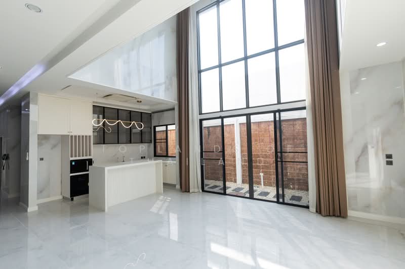 Grand Bangkok Boulevard Srinakarin, Bangkok, Srinagarindra Rd, Nong Bon, Prawet, Bangkok, 5 Bedrooms, 534 sqm, Single Detached House For Sale, by TopLands of Thailand, 500188452 - DDproperty.com