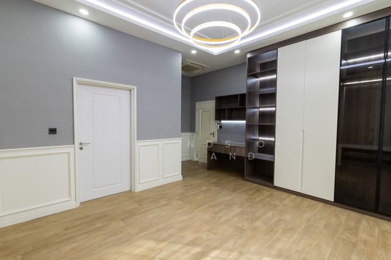 Grand Bangkok Boulevard Srinakarin, Bangkok, Srinagarindra Rd, Nong Bon, Prawet, Bangkok, 5 Bedrooms, 534 sqm, Single Detached House For Sale, by TopLands of Thailand, 500188452 - DDproperty.com