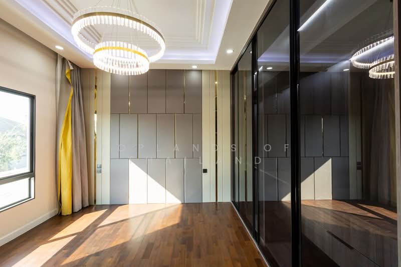 Grand Bangkok Boulevard Srinakarin, Bangkok, Srinagarindra Rd, Nong Bon, Prawet, Bangkok, 5 Bedrooms, 534 sqm, Single Detached House For Sale, by TopLands of Thailand, 500188452 - DDproperty.com