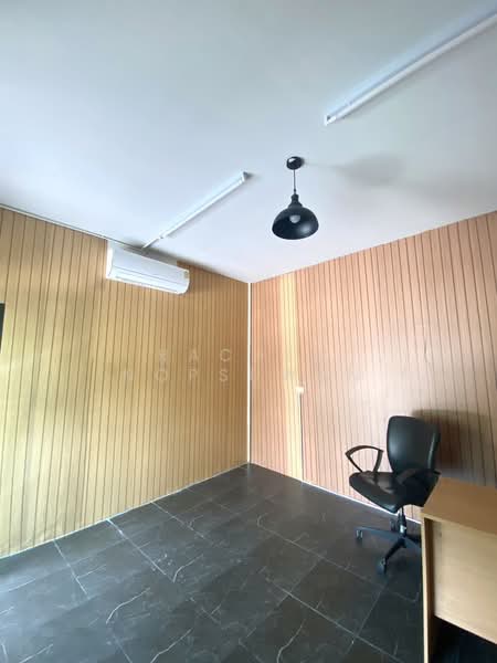 Warehouse with office space for rent in Hat Yai, Songkhla. Flood-free area. Size: 1,500 sq.m., Songkhla, Ban Phru, Hat Yai, Songkhla, , 1,500 sqm, Warehouse/Factory For Sale, by Rachen Nopsuwan, 500188457 - DDproperty.com