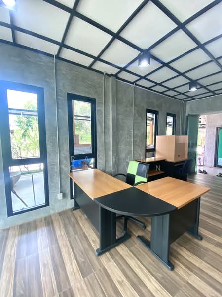 Warehouse with office space for rent in Hat Yai, Songkhla. Flood-free area. Size: 1,500 sq.m., Songkhla, Ban Phru, Hat Yai, Songkhla, , 1,500 sqm, Warehouse/Factory For Sale, by Rachen Nopsuwan, 500188457 - DDproperty.com