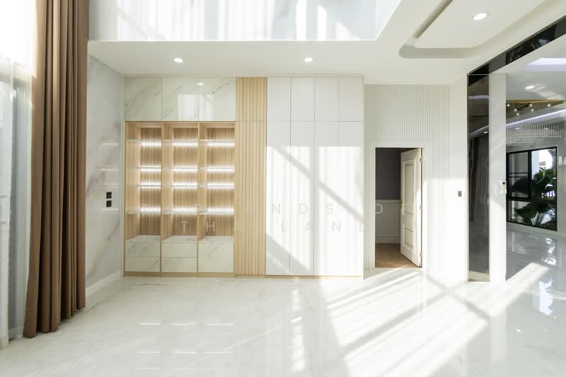 Grand Bangkok Boulevard Srinakarin, Bangkok, Srinagarindra Rd, Nong Bon, Prawet, Bangkok, 5 Bedrooms, 534 sqm, Single Detached House For Rent, by TopLands of Thailand, 500188458 - DDproperty.com