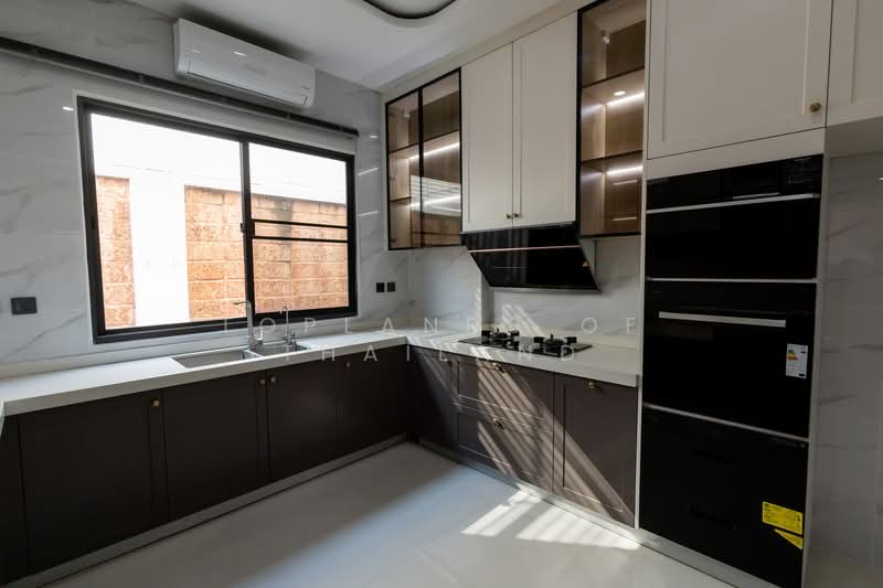 Grand Bangkok Boulevard Srinakarin : แกรนด์ บางกอก บูเลอวาร์ด ศรีนครินทร์, กรุงเทพ, ถ.ศรีนครินทร์, หนองบอน, ประเวศ, กรุงเทพ, 534 ตร.ม., บ้านเดี่ยว ให้เช่า, โดย TopLands of Thailand, 500188458 - DDproperty.com