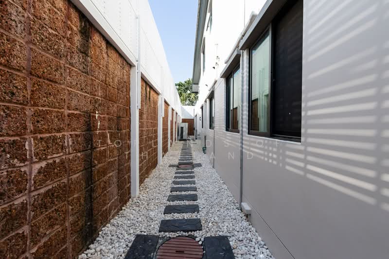 Grand Bangkok Boulevard Srinakarin, Bangkok, Srinagarindra Rd, Nong Bon, Prawet, Bangkok, 5 Bedrooms, 534 sqm, Single Detached House For Rent, by TopLands of Thailand, 500188458 - DDproperty.com