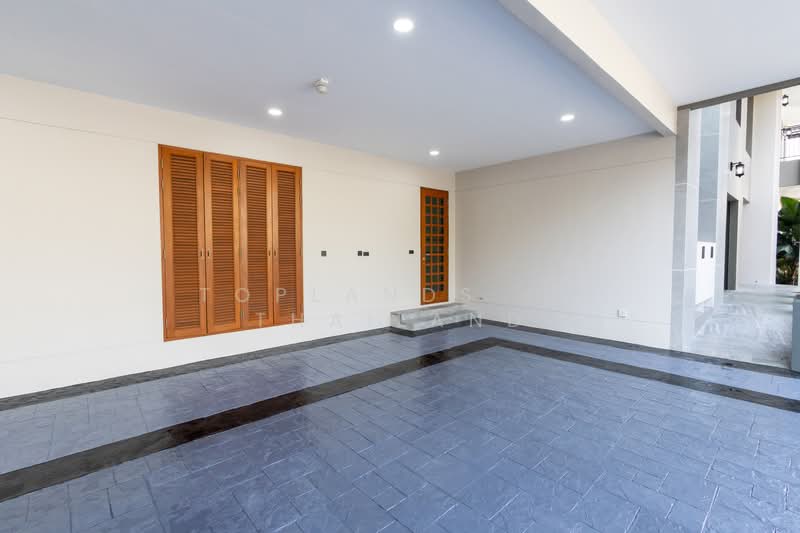 Grand Bangkok Boulevard Srinakarin, Bangkok, Srinagarindra Rd, Nong Bon, Prawet, Bangkok, 5 Bedrooms, 534 sqm, Single Detached House For Rent, by TopLands of Thailand, 500188458 - DDproperty.com