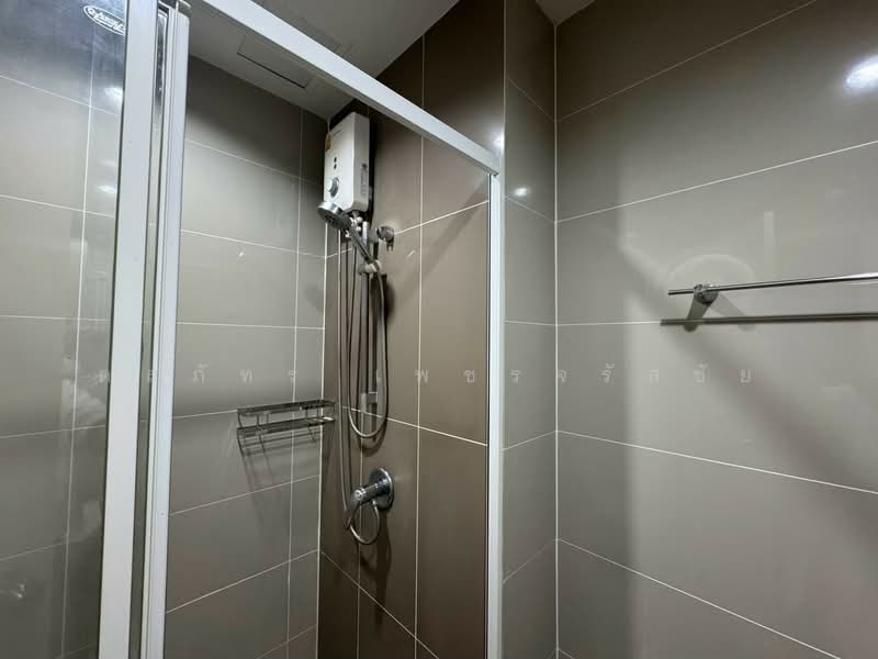 Airlink Residence, Bangkok, Rom Klao Road, Khlong Sam Prawet, Lat Krabang, Bangkok, 1 Bedroom, 30 sqm, Condo For Rent, by ดลภัทร เพชรจรัสชัย, 500188467 - DDproperty.com