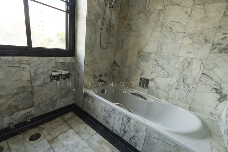 ขาย บ้านย่านสาทร-เย็นอากาศ ทำเลทอง บ้าน 4 ชั้น เนื้อที่ 46.4 ตร.วา 400 ตร.ม. 4 ห้องนอน 4 ห้องน้ำ, Bangkok, เย็นอากาศ, Chong Nonsi, Yan Nawa, Bangkok, 4 Bedrooms, 400 sqm, Single Detached House For Sale, by TopLands of Thailand, 500188468 - DDproperty.com