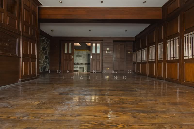 ขาย บ้านย่านสาทร-เย็นอากาศ ทำเลทอง บ้าน 4 ชั้น เนื้อที่ 46.4 ตร.วา 400 ตร.ม. 4 ห้องนอน 4 ห้องน้ำ, Bangkok, เย็นอากาศ, Chong Nonsi, Yan Nawa, Bangkok, 4 Bedrooms, 400 sqm, Single Detached House For Sale, by TopLands of Thailand, 500188468 - DDproperty.com