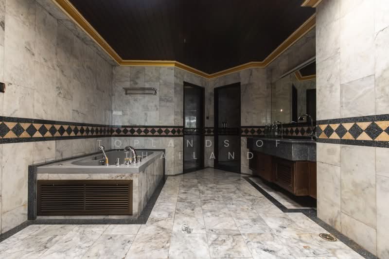 ขาย บ้านย่านสาทร-เย็นอากาศ ทำเลทอง บ้าน 4 ชั้น เนื้อที่ 46.4 ตร.วา 400 ตร.ม. 4 ห้องนอน 4 ห้องน้ำ, Bangkok, เย็นอากาศ, Chong Nonsi, Yan Nawa, Bangkok, 4 Bedrooms, 400 sqm, Single Detached House For Sale, by TopLands of Thailand, 500188468 - DDproperty.com