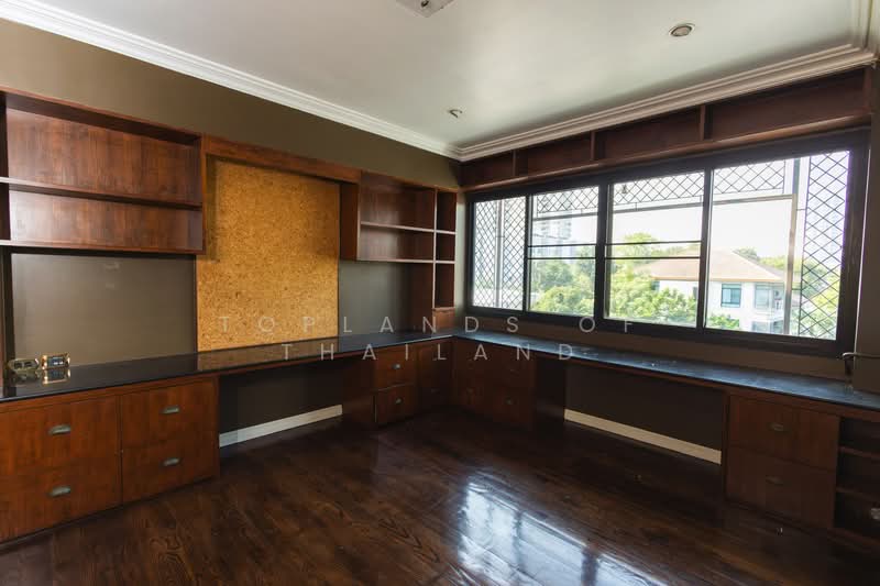 ขาย บ้านย่านสาทร-เย็นอากาศ ทำเลทอง บ้าน 4 ชั้น เนื้อที่ 46.4 ตร.วา 400 ตร.ม. 4 ห้องนอน 4 ห้องน้ำ, กรุงเทพ, เย็นอากาศ, ช่องนนทรี, ยานนาวา, กรุงเทพ, 400 ตร.ม., บ้านเดี่ยว ขาย, โดย TopLands of Thailand, 500188468 - DDproperty.com