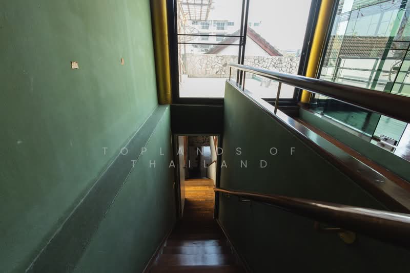 ขาย บ้านย่านสาทร-เย็นอากาศ ทำเลทอง บ้าน 4 ชั้น เนื้อที่ 46.4 ตร.วา 400 ตร.ม. 4 ห้องนอน 4 ห้องน้ำ, Bangkok, เย็นอากาศ, Chong Nonsi, Yan Nawa, Bangkok, 4 Bedrooms, 400 sqm, Single Detached House For Sale, by TopLands of Thailand, 500188468 - DDproperty.com