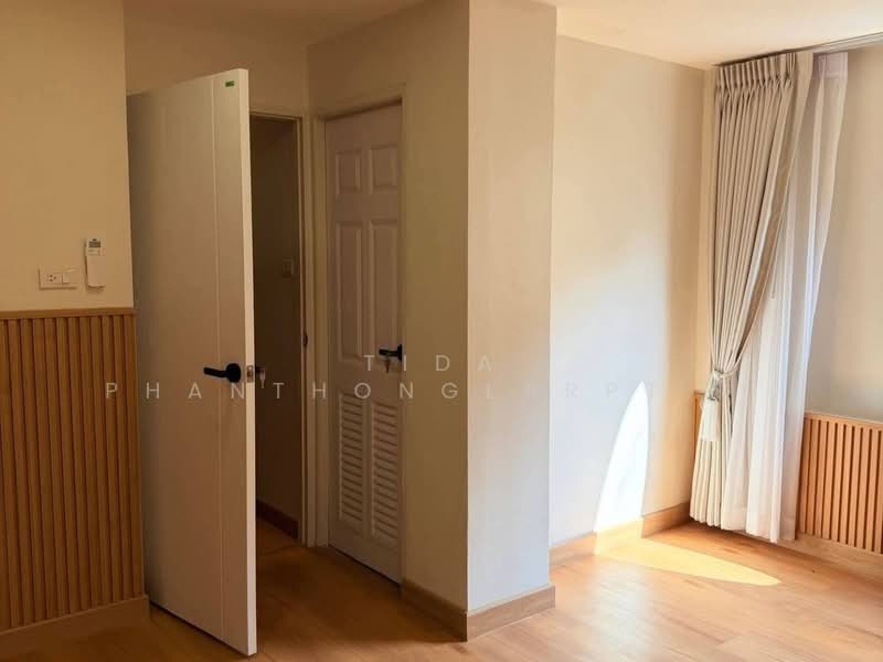 For rent: 4-story home office in Sathorn, prime location, near BTS Saint Louis station., Bangkok, Yan Nawa, Sathon, Bangkok, , 410 sqm, Office Space For Rent, by Tida phanthonglarptawee, 500188554 - DDproperty.com