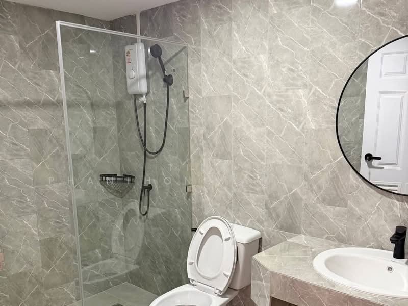 For rent: 4-story home office in Sathorn, prime location, near BTS Saint Louis station., Bangkok, Yan Nawa, Sathon, Bangkok, , 410 sqm, Office Space For Rent, by Tida phanthonglarptawee, 500188554 - DDproperty.com