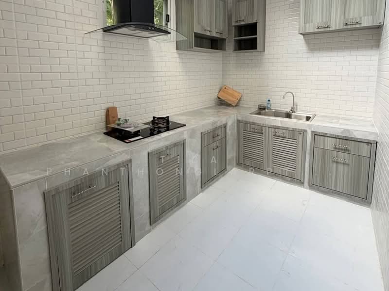 For rent: 4-story home office in Sathorn, prime location, near BTS Saint Louis station., Bangkok, Yan Nawa, Sathon, Bangkok, , 410 sqm, Office Space For Rent, by Tida phanthonglarptawee, 500188554 - DDproperty.com