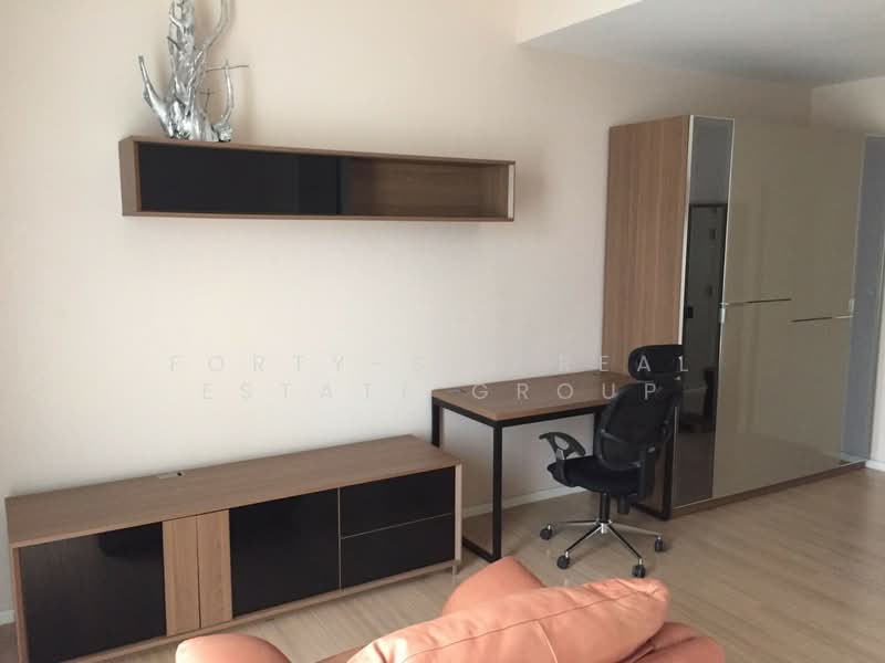 Baan Klang Muang Rama 9-Ramkhmahaeng, Bangkok, Soi Ramkhamhaeng 39, Phlapphla, Wang Thonglang, Bangkok, 3 Bedrooms, 150 sqm, Townhouse For Rent, by Forty-Six Real Estate Group, 500188576 - DDproperty.com