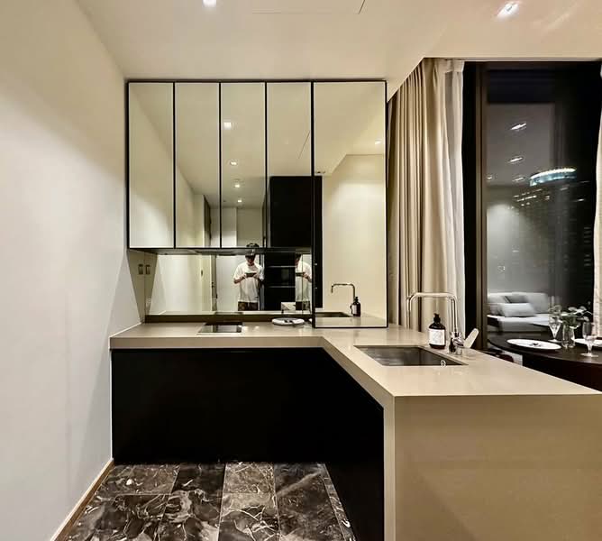 28 Chidlom, Bangkok, 28 Chit Lom Alley, Lumphini, Pathum Wan, Bangkok, 1 Bedroom, 47 sqm, Condo For Rent, by ดนิตา จุมพลา, 500188577 - DDproperty.com