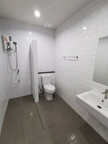 The Trop 2 Motorway-Ladkrabang, Bangkok, Prachapattana Road, Thab Yao, Lat Krabang, Bangkok, 4 Bedrooms, 145 sqm, Townhouse For Rent, by ดลภัทร เพชรจรัสชัย, 500188589 - DDproperty.com