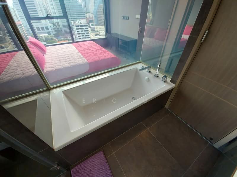 The Esse at Singha Complex, Bangkok, 1788 New Petchaburi Rd, Khlongtoei Nua, Watthana, Bangkok, 1 Bedroom, 49 sqm, Condo For Sale, by Eric Fu, 500188613 - DDproperty.com