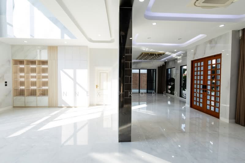 Grand Bangkok Boulevard Srinakarin : แกรนด์ บางกอก บูเลอวาร์ด ศรีนครินทร์, กรุงเทพ, ถ.ศรีนครินทร์, หนองบอน, ประเวศ, กรุงเทพ, 534 ตร.ม., บ้านเดี่ยว ให้เช่า, โดย Connex Property, 500188643 - DDproperty.com