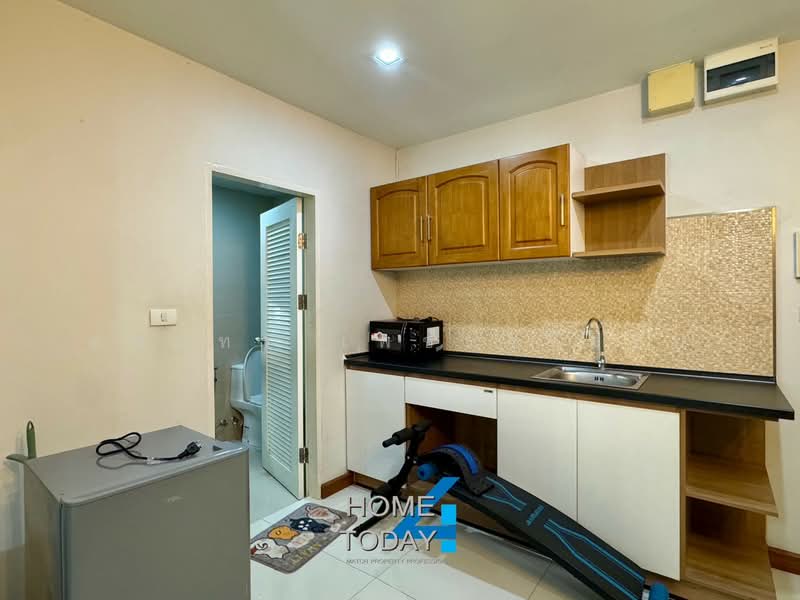 Airlink Residence, Bangkok, Rom Klao Road, Khlong Sam Prawet, Lat Krabang, Bangkok, 1 Bedroom, 36 sqm, Condo For Sale, by ดลภัทร เพชรจรัสชัย, 500188653 - DDproperty.com