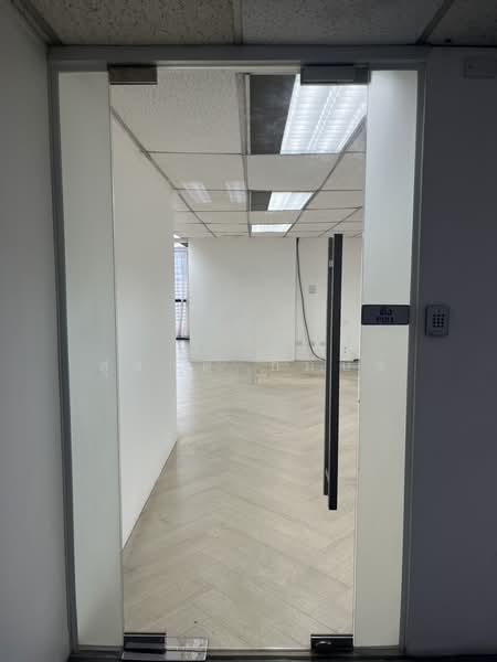 Rent office space @ BTS Ashok + MRT Sukhumvit, Bangkok, สุขุมวิท, Khlong Toei, Khlong Toei, Bangkok, , 165 sqm, Office Space For Rent, by Suchart Gambhir, 500188743 - DDproperty.com