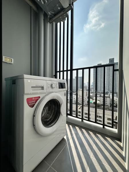 IDEO Ramkamhaeng Lamsali Station, Bangkok, Ramkhamhaeng Road, Hua Mak, Bang Kapi, Bangkok, Studio, 25 sqm, Condo For Rent, by Weerapong Wanlo, 500188796 - DDproperty.com