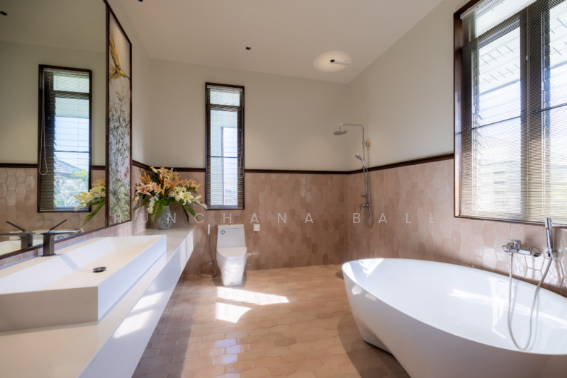 H120-CNX: Luxury Pool Villa with Rice Field & Doi Suthep View | 5BR | 10 Min to Chiang Mai Airport, Chiang Mai, Nong Phung, Saraphi, Chiang Mai, 5 Bedrooms, 740 sqm, Villa For Sale, by Runchana Ball, 500188811 - DDproperty.com