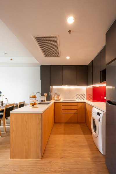 Siamese Surawong, Bangkok, Sap Road, Si Phraya, Bang Rak, Bangkok, 3 Bedrooms, 109 sqm, Condo For Sale, by K.Nana, 500188813 - DDproperty.com