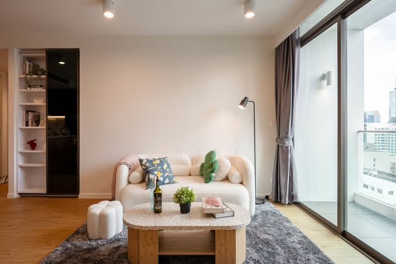 Siamese Surawong, Bangkok, Sap Road, Si Phraya, Bang Rak, Bangkok, 3 Bedrooms, 109 sqm, Condo For Sale, by K.Nana, 500188813 - DDproperty.com