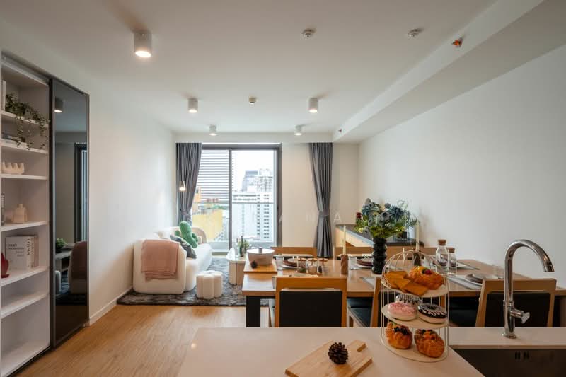 Siamese Surawong, Bangkok, Sap Road, Si Phraya, Bang Rak, Bangkok, 3 Bedrooms, 109 sqm, Condo For Sale, by K.Nana, 500188813 - DDproperty.com