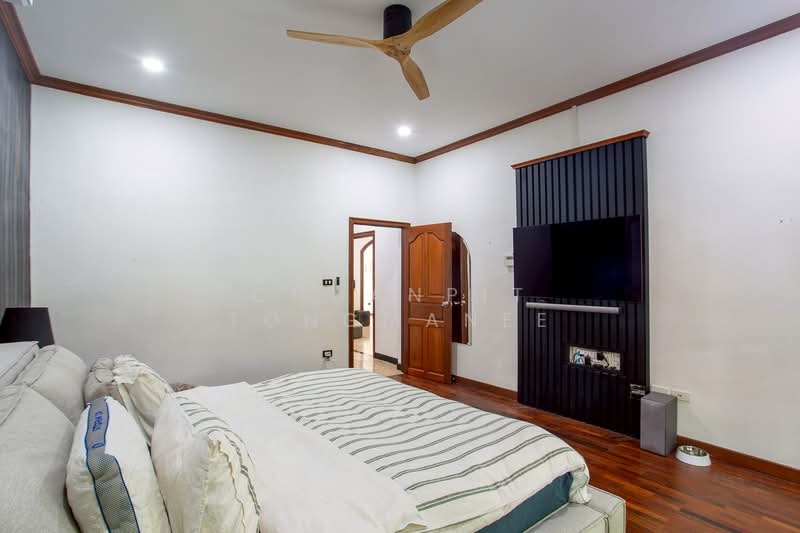 Crystal View, Prachuap Khiri Khan, Soi Moo Baan Hua Na, Nong Kae, Hua Hin, Prachuap Khiri Khan, 3 Bedrooms, 254 sqm, Single Detached House For Sale, by Chuanpit Tongmanee, 500188822 - DDproperty.com