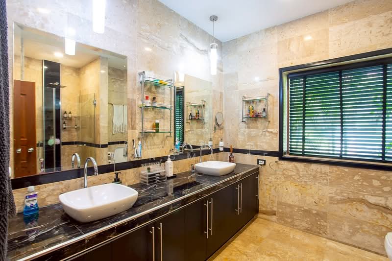 Crystal View, Prachuap Khiri Khan, Soi Moo Baan Hua Na, Nong Kae, Hua Hin, Prachuap Khiri Khan, 3 Bedrooms, 254 sqm, Single Detached House For Sale, by Chuanpit Tongmanee, 500188822 - DDproperty.com