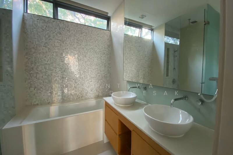 Domus 18 : โดมัส 18, กรุงเทพ, ซอย สุขุมวิท 18, คลองเตย, คลองเตย, กรุงเทพ, 250 ตร.ม., คอนโด ให้เช่า, โดย Porntiwa Srikoedmeesak, 500188828 - DDproperty.com