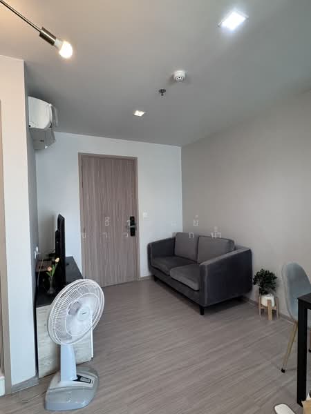 Life Sathorn Sierra, Bangkok, Ratchaphruek Rd, Talat Plu, Thon Buri, Bangkok, 1 Bedroom, 33 sqm, Condo For Rent, by ธีรดนย์ ชาวปากน้ำ, 500188859 - DDproperty.com