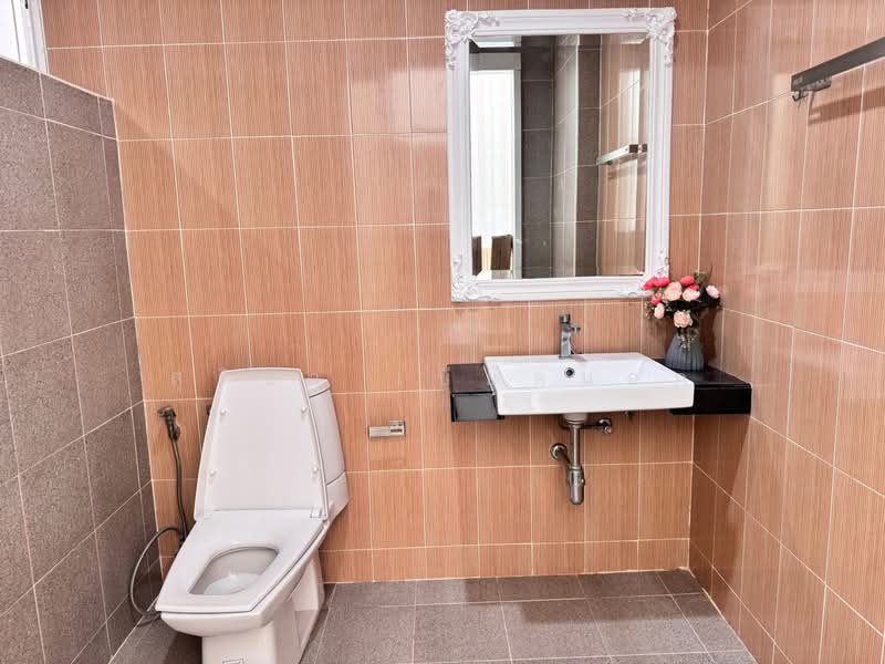 บ้านเช่าริมบึงแก่นนคร, Khon Kaen, Nai Muang, Muang Khon Kaen, Khon Kaen, 2 Bedrooms, 120 sqm, Semi-Detached House (Twin House) For Rent, by สุริยา เบียดนอก, 500188860 - DDproperty.com